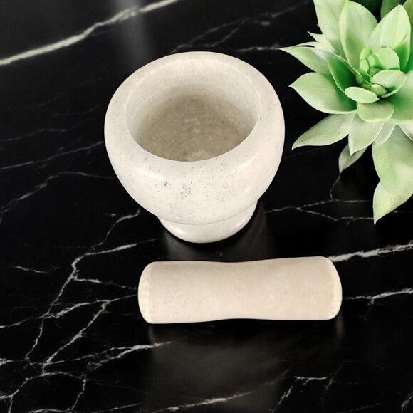 Marble Mortar and Pestle, white stone grinder for herbs & spices Christmas gift - Picture 2 of 7